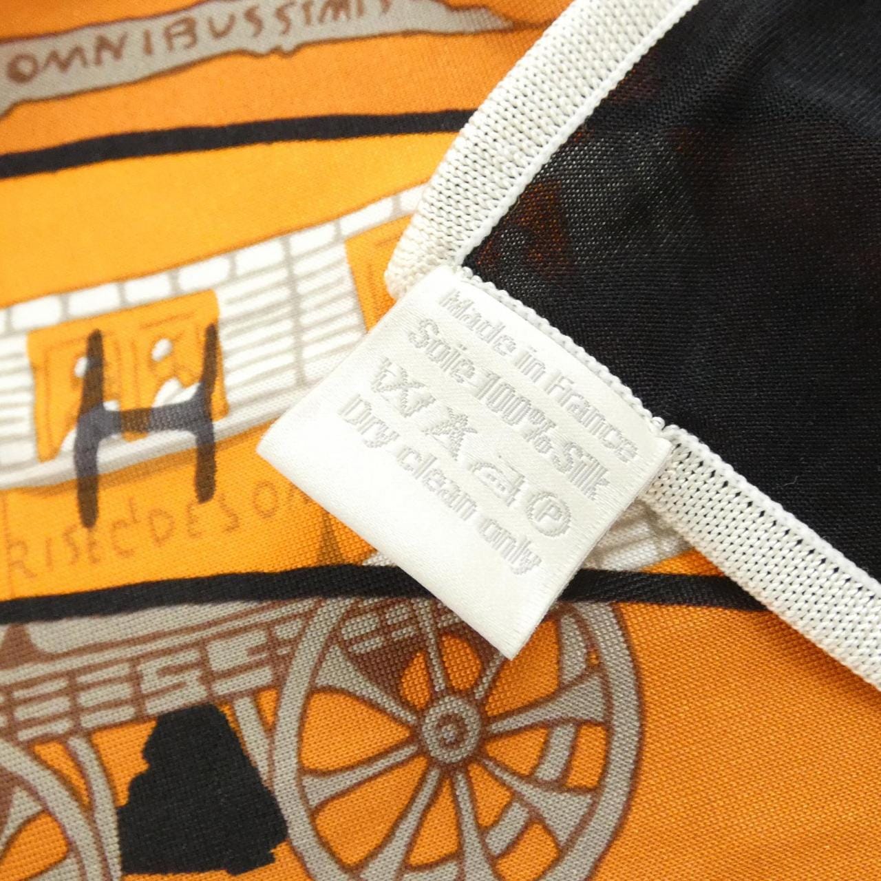 HERMES Scarf 3