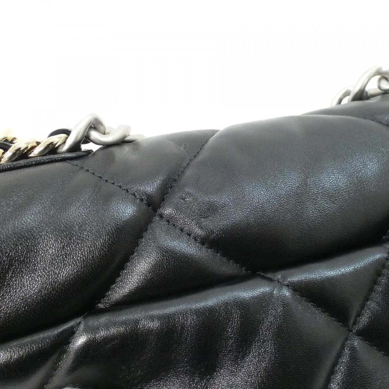 CHANEL Chanel 19 AS1160 Shoulder Lambskin 黑色 羊皮 中古品A - 縮圖 6