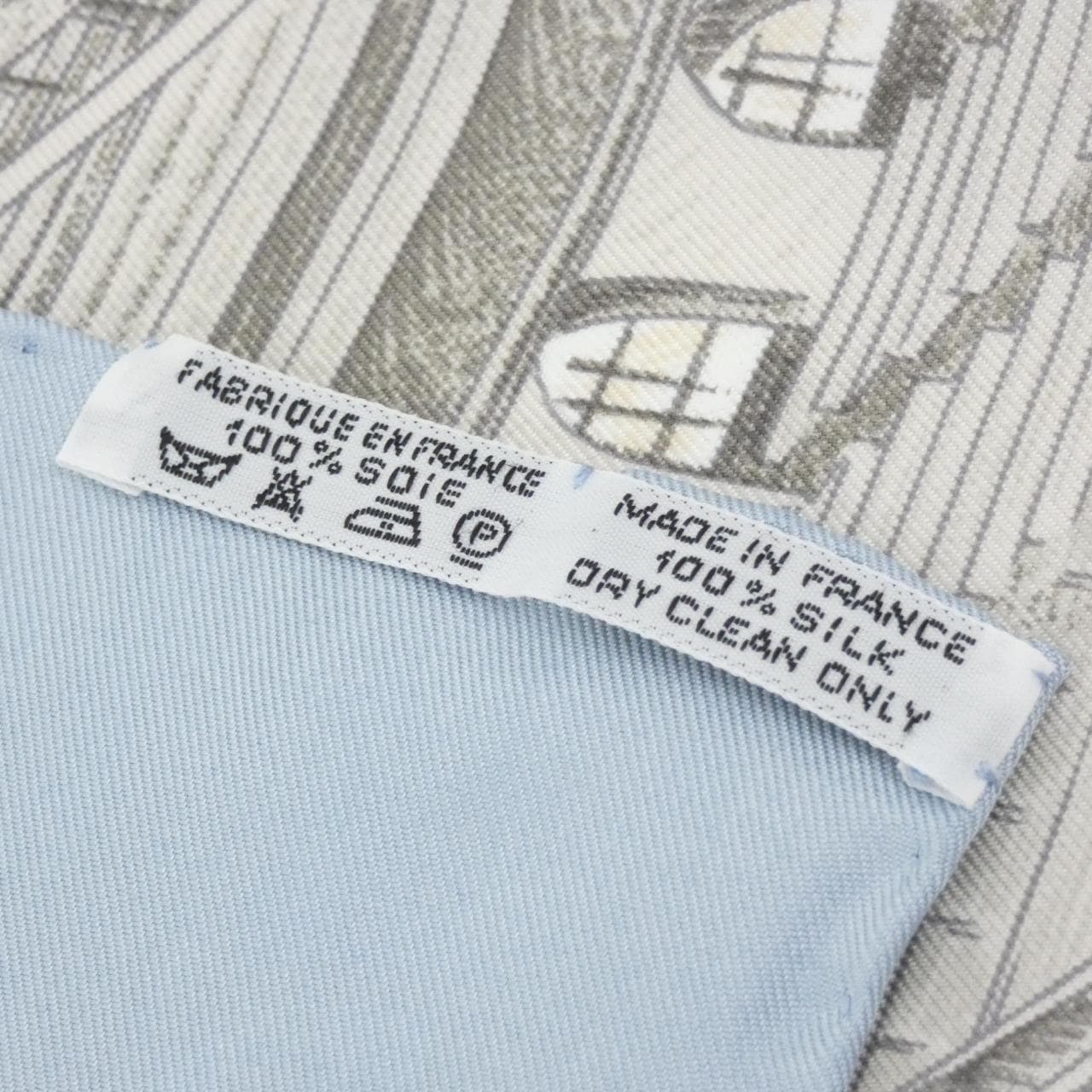 HERMES Scarf 3
