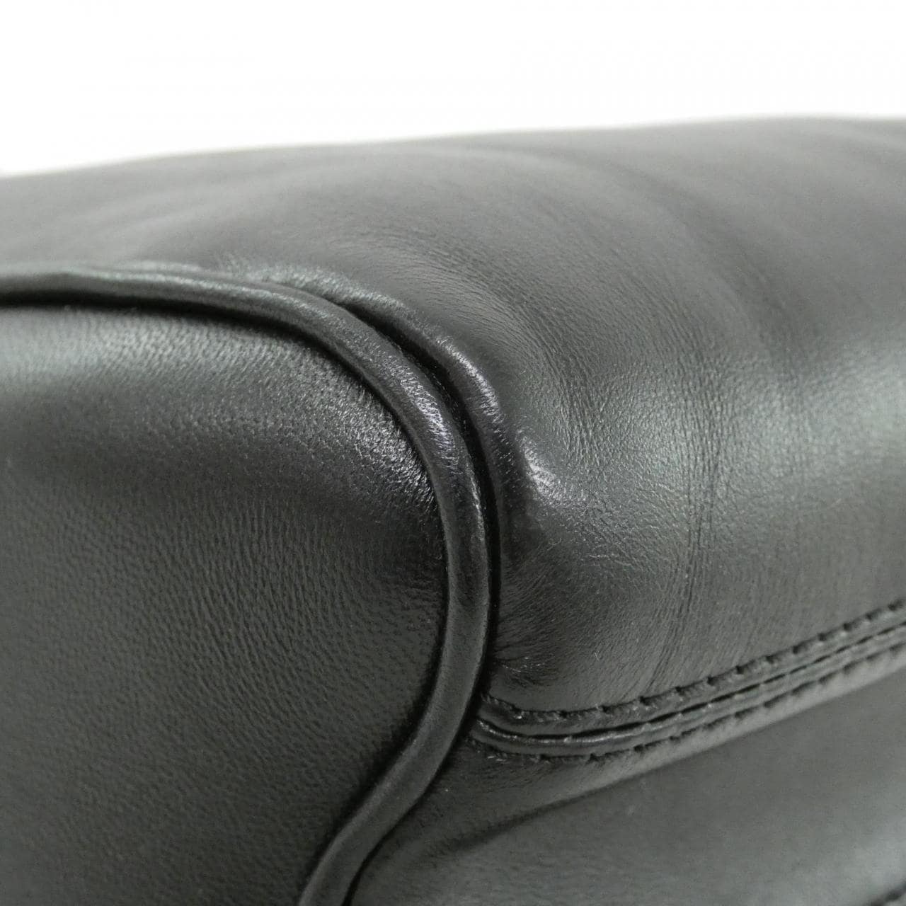 LOUIS VUITTON Twist M22785 肩背包 羊皮 3