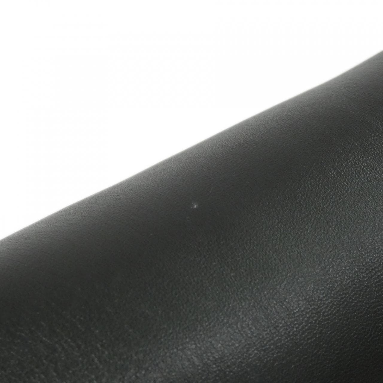 LOUIS VUITTON Twist M22785 肩背包 羊皮 5