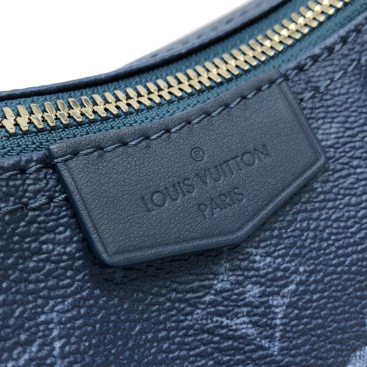 LOUIS VUITTON M11594 肩背包 Monogram 4