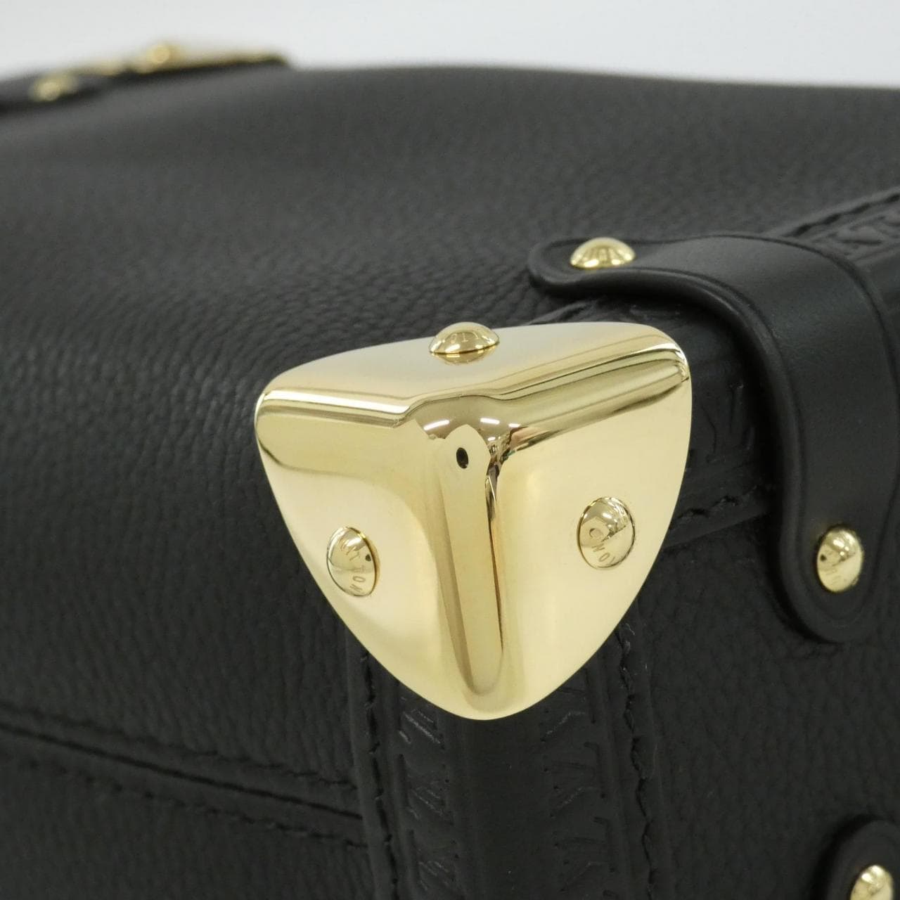 LOUIS VUITTON M23817 肩背包 3