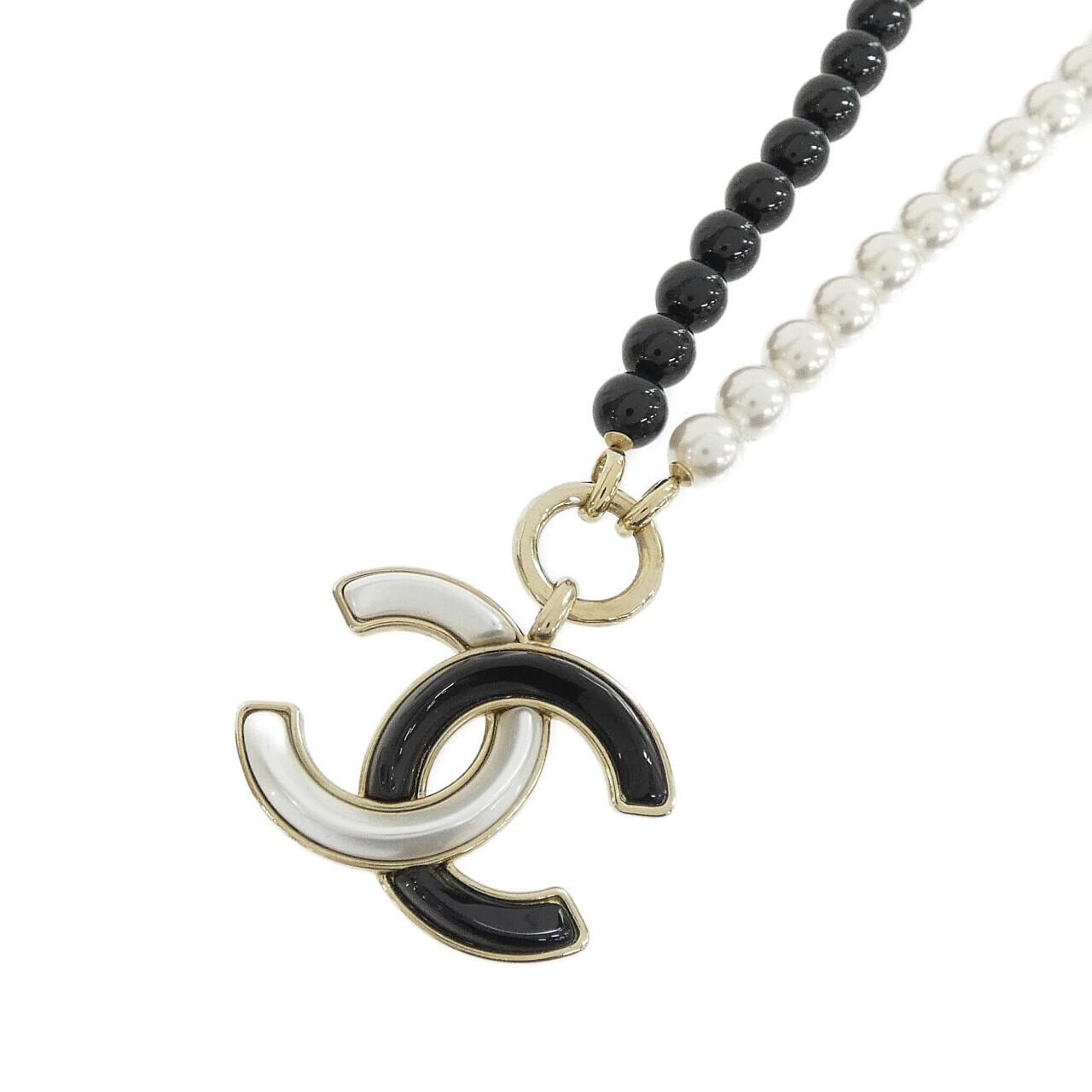 CHANEL Accessories