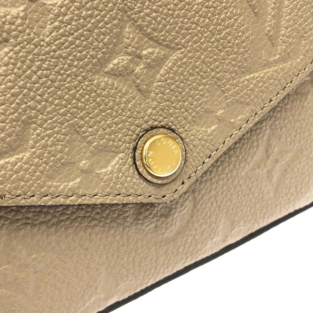 LOUIS VUITTON Pochette M68697 Shoulder Monogram 4
