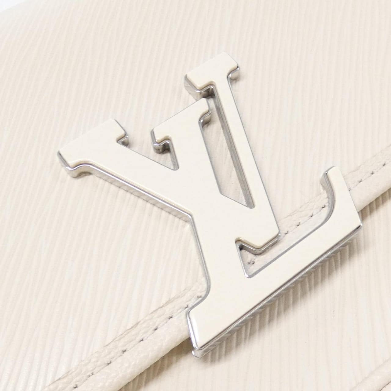 LOUIS VUITTON M59457 Shoulder Epi 5