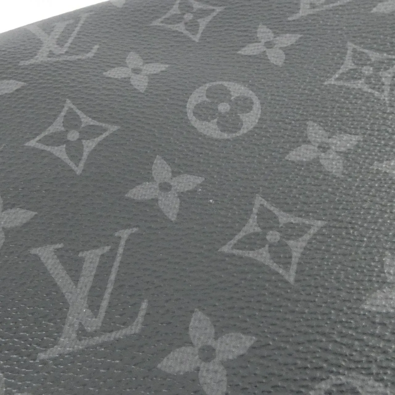 LOUIS VUITTON District M44000 Shoulder Monogram
