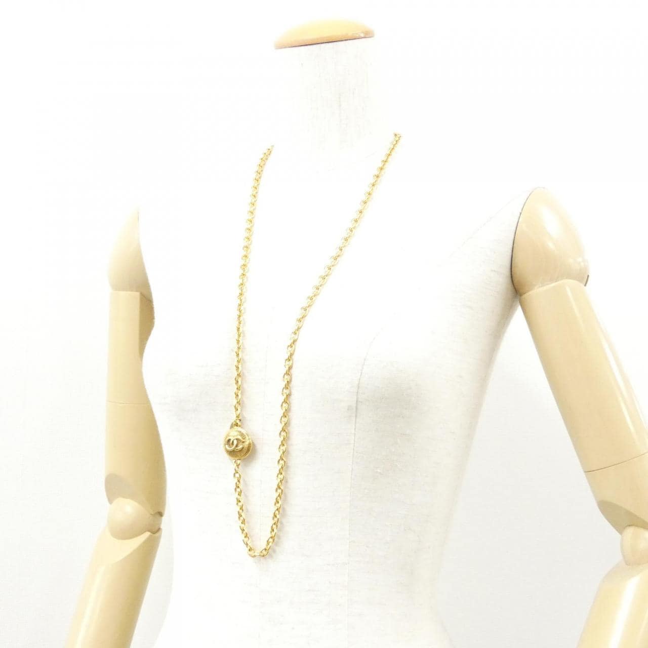 CHANEL Accessories 4