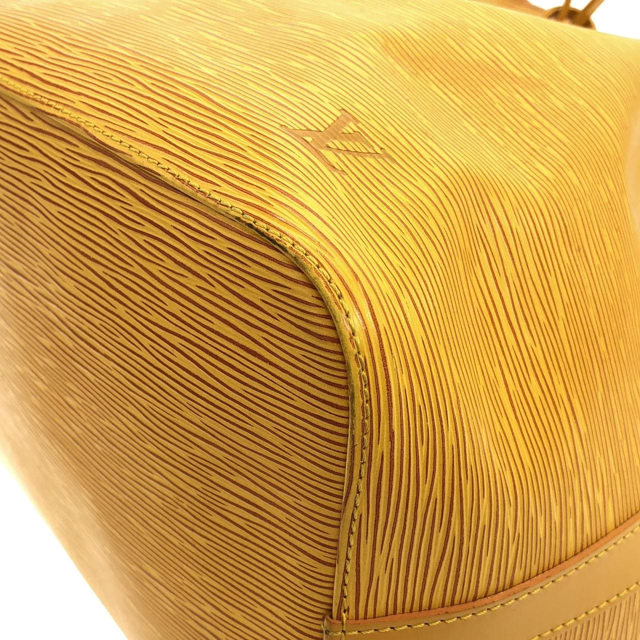 LOUIS VUITTON M44109 肩背包 Epi 3