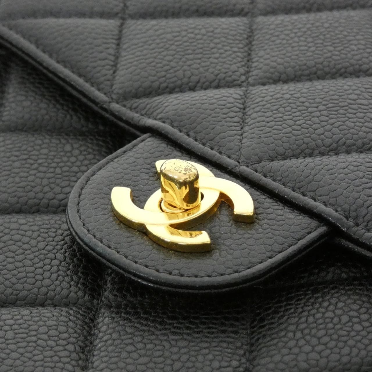 CHANEL 肩背包 荔枝紋牛皮 3