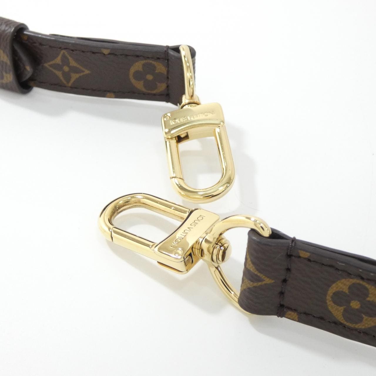 LOUIS VUITTON J14102 Wallet Monogram 4