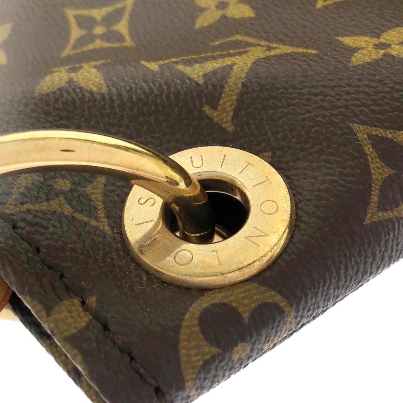 LOUIS VUITTON M40249 肩背包 Monogram 4