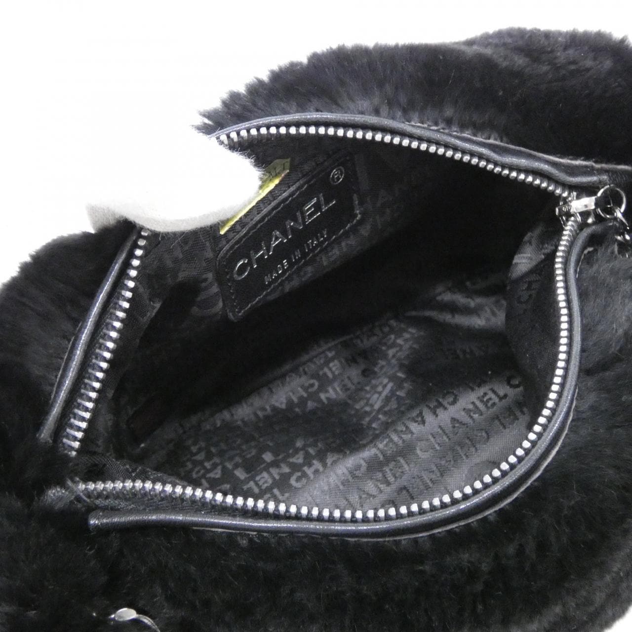 CHANEL 20455 Handbag 5