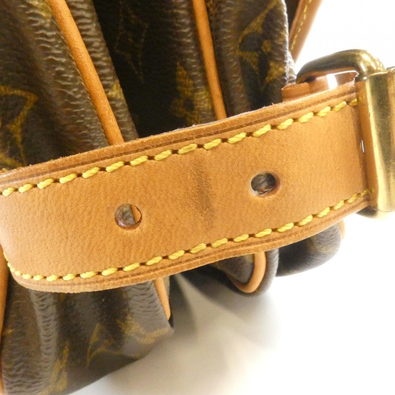 LOUIS VUITTON Saumur M42256 Shoulder Monogram 4