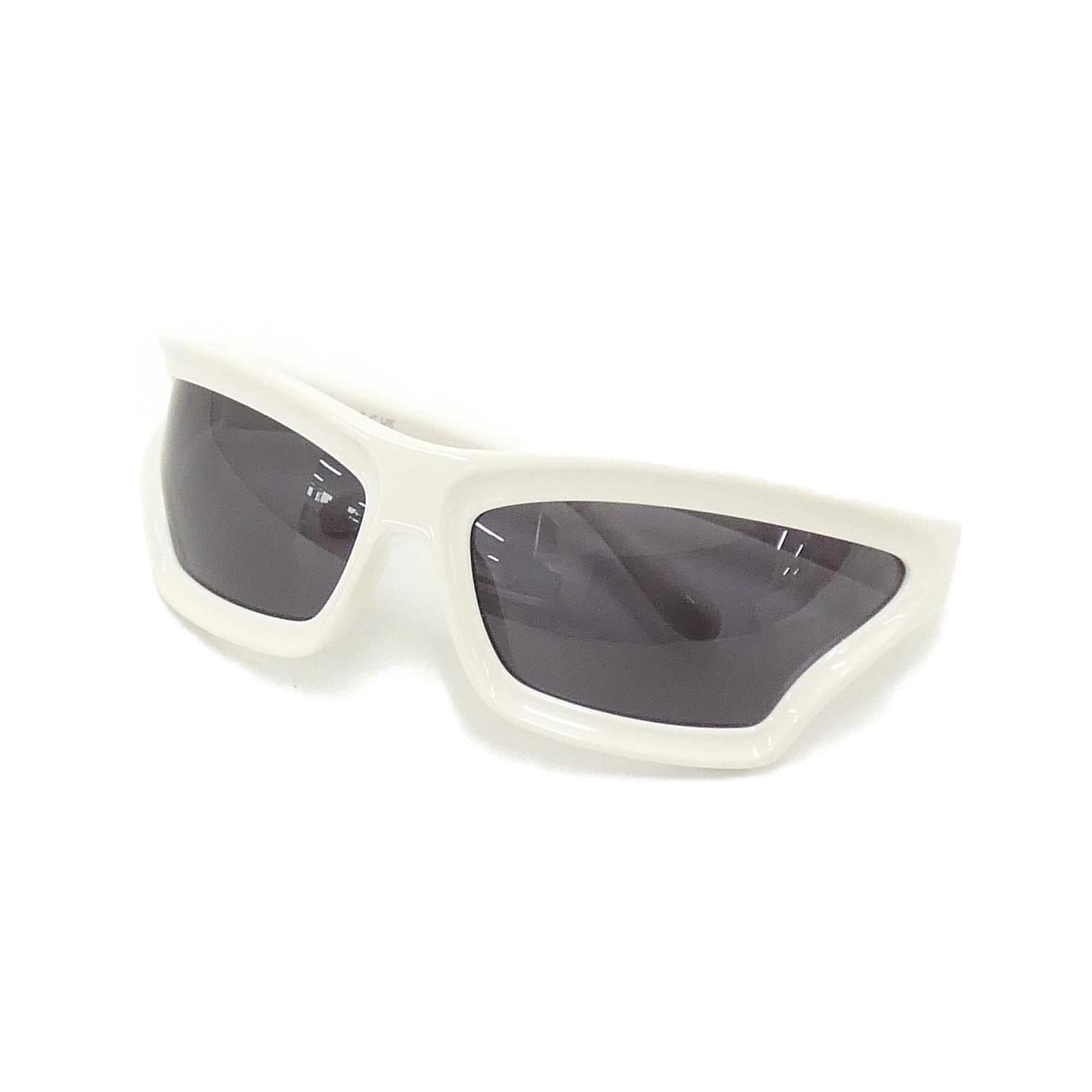 LOEWE 40143U Sunglasses 2
