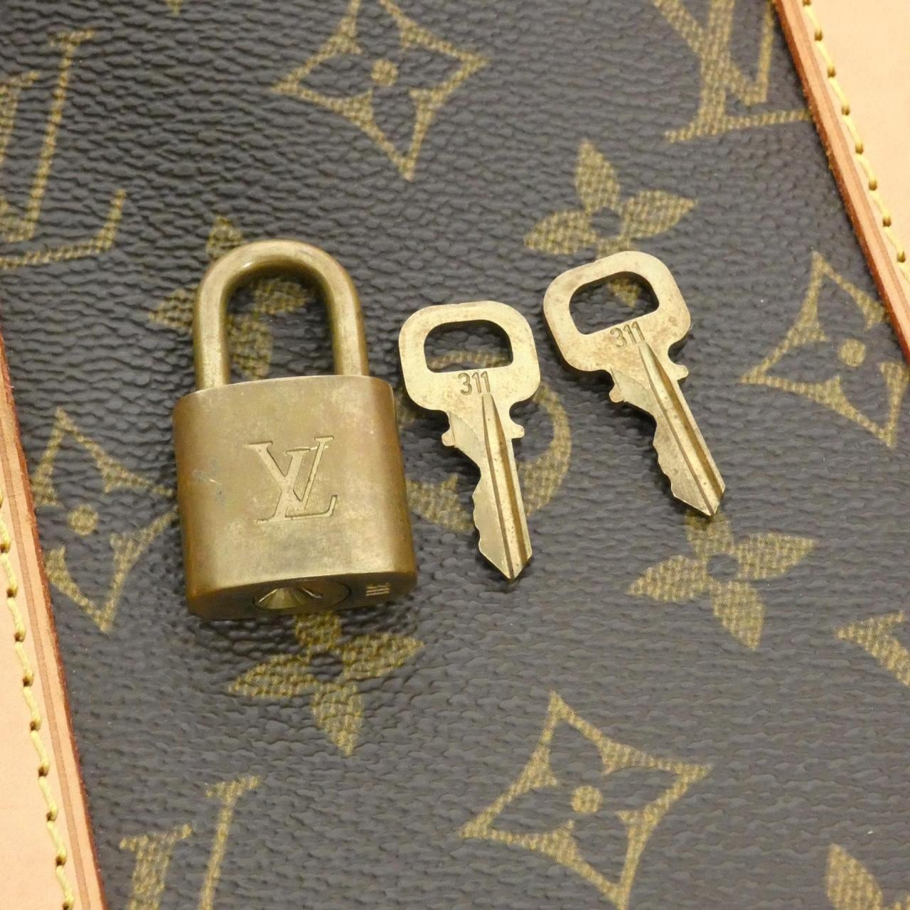 LOUIS VUITTON Keepall M41428 Boston Bag Monogram 黑色 Monogram 中古品B - 縮圖 8
