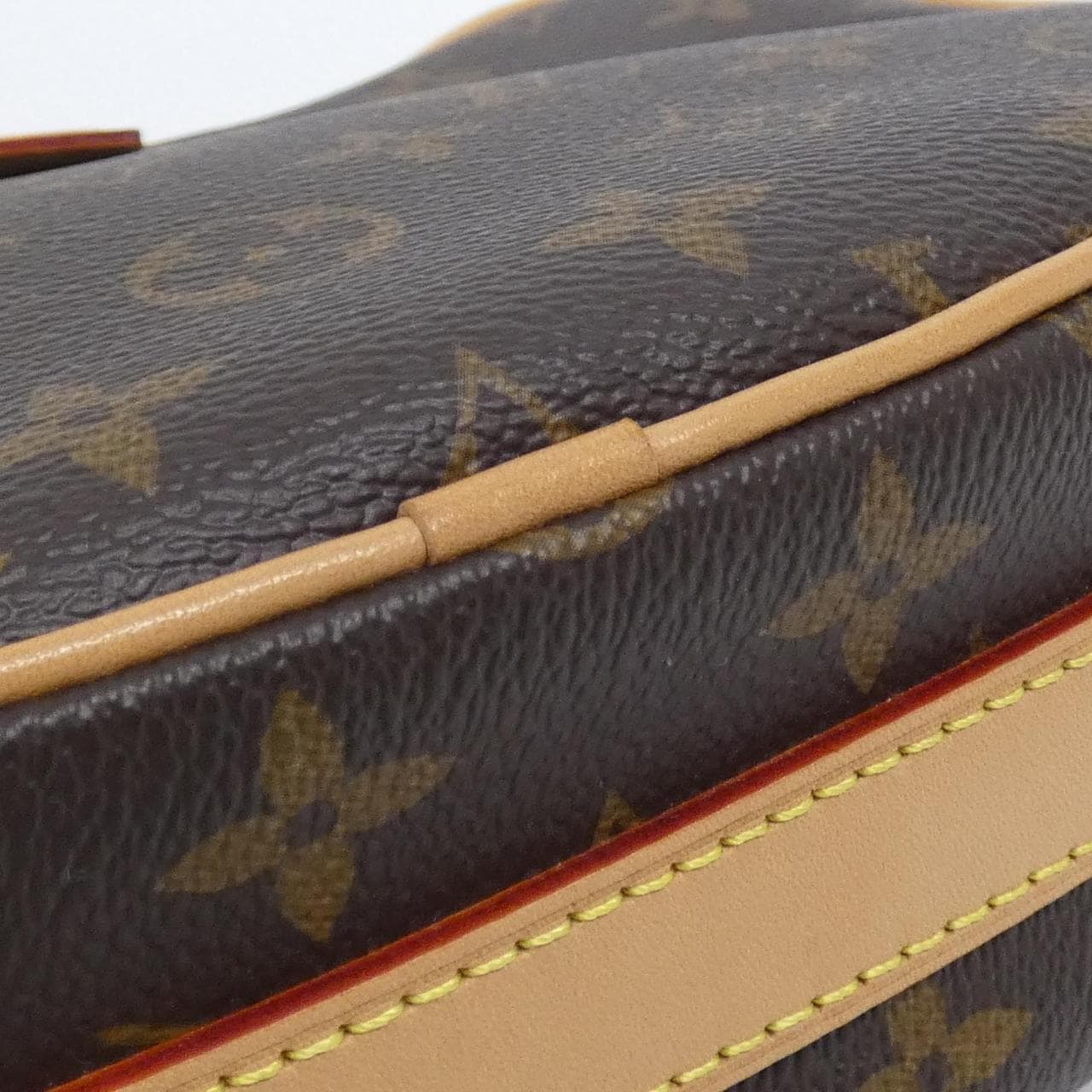 LOUIS VUITTON M46828 Shoulder Bag Monogram 黑色 Monogram 中古品A - 縮圖 3