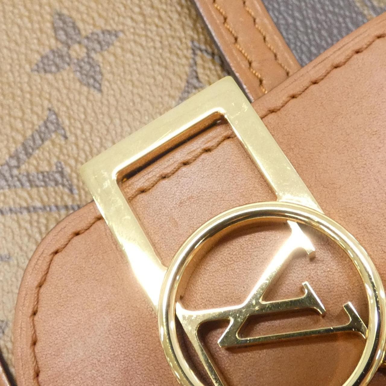 LOUIS VUITTON Dauphine M44580 Shoulder Bag Monogram Black Monogram - Thumbnail 6