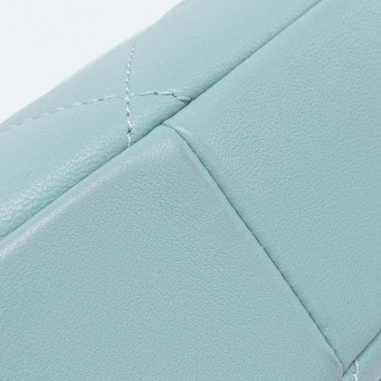 CHANEL Chanel 19 AS1357 Handbag Lambskin 藍色 羊皮 中古品A - 縮圖 3