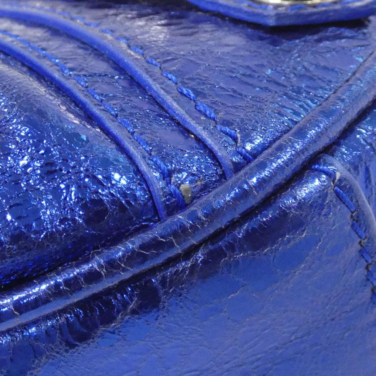 BALENCIAGA Le Cagole 671309 0GT3Y Shoulder Bag Lambskin Black Lambskin - Thumbnail 3