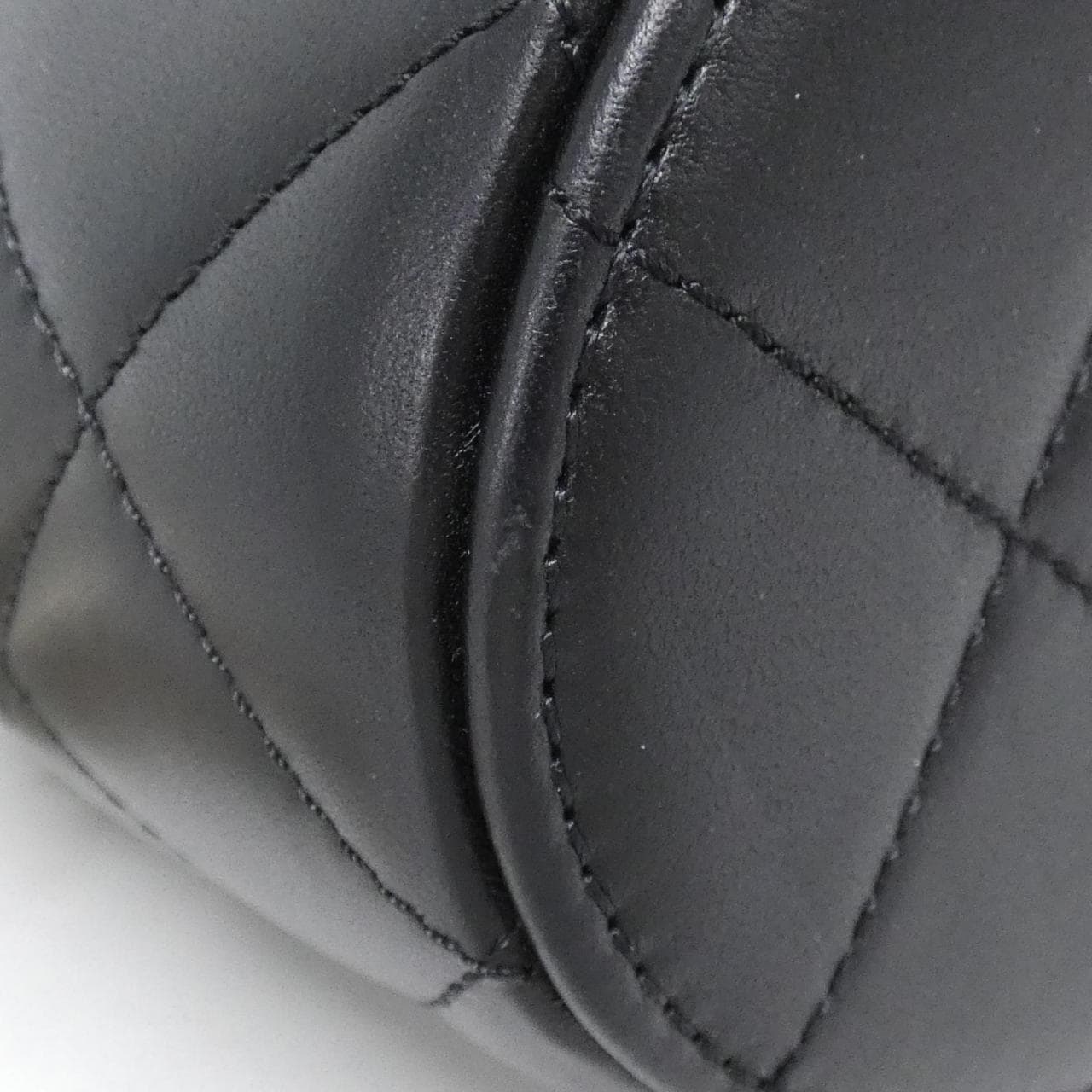 CHANEL Chanel 19 AS1355 Shoulder Lambskin 黑色 羊皮 中古品A - 縮圖 3