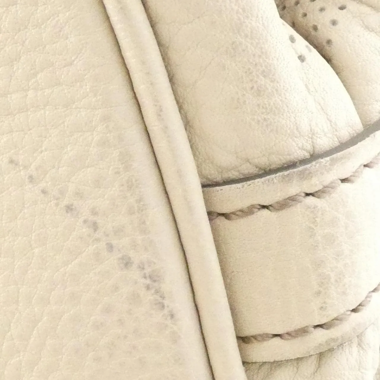 LOUIS VUITTON Mahina M95546 Shoulder Black Rank B - Thumbnail 3