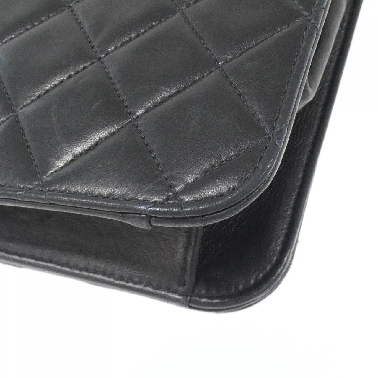 CHANEL 03568 Shoulder Lambskin Black Lambskin - Thumbnail 4