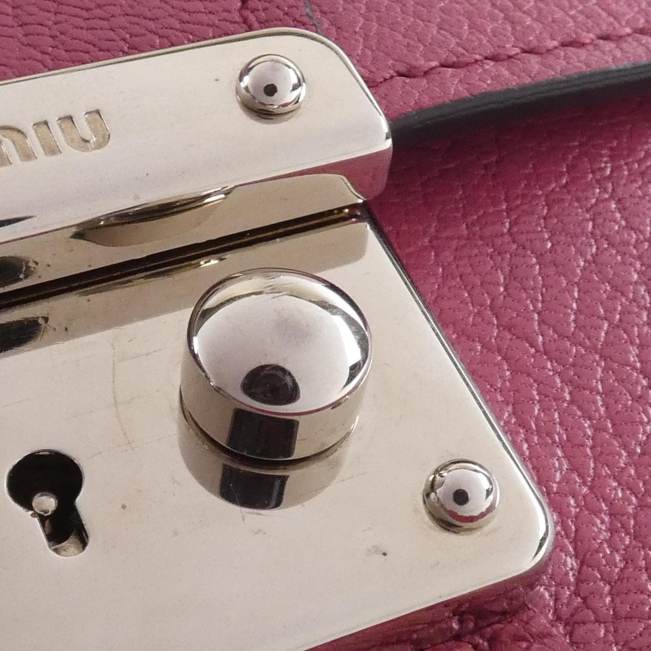 MIU MIU RT0638 Shoulder Bag 黑色 中古品A - 縮圖 4