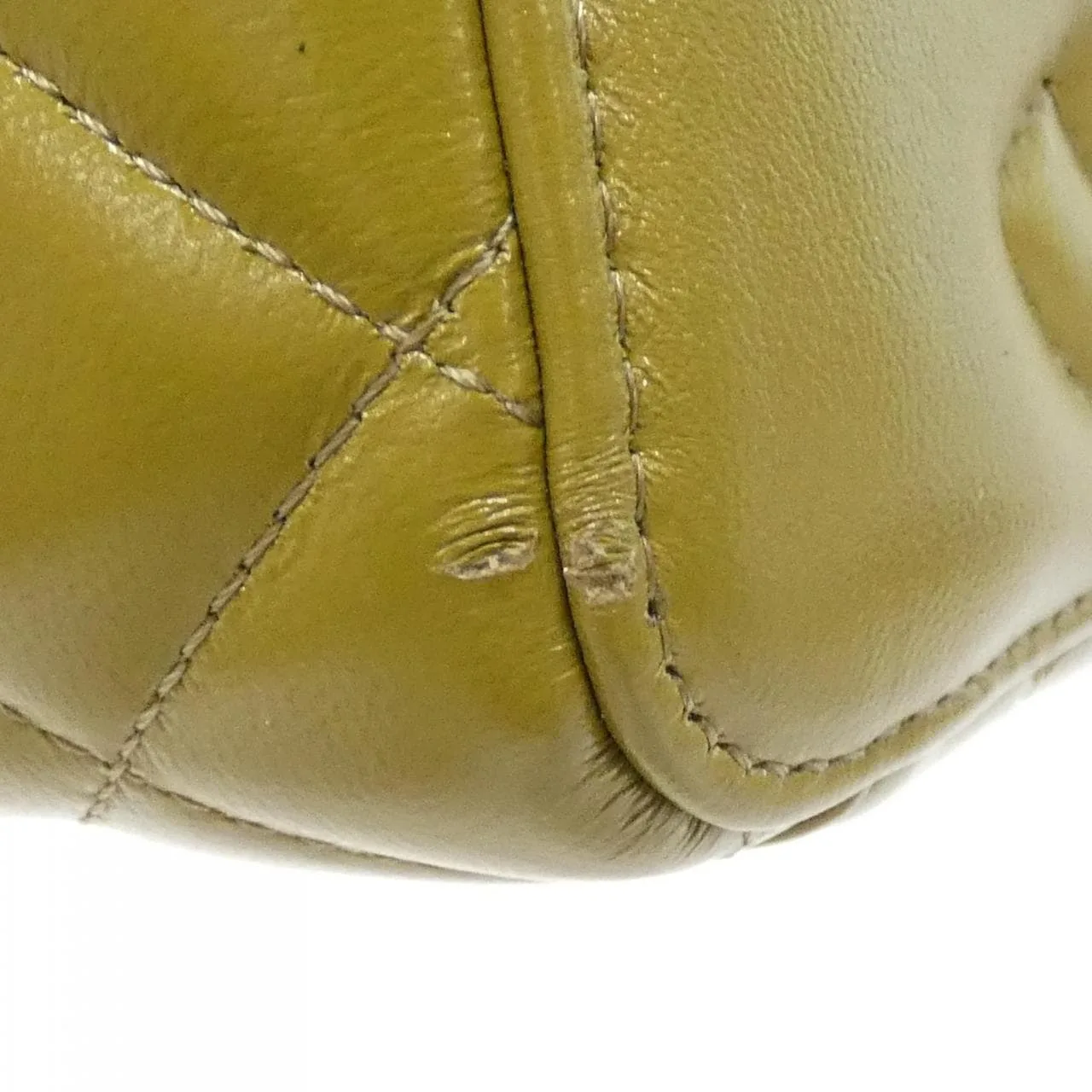 CHANEL Chanel 19 AP3315 Handbag Lambskin 綠色 羊皮 中古品A - 縮圖 3