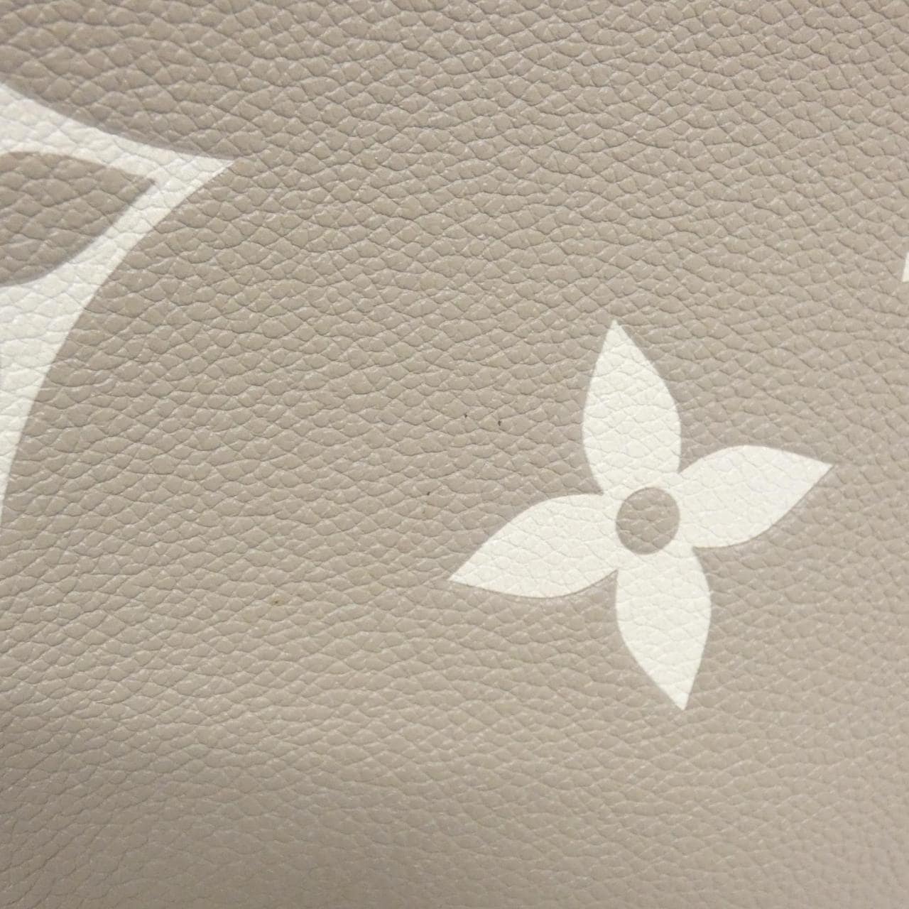 LOUIS VUITTON OnTheGo M45494 Bag Monogram Black Monogram - Thumbnail 5