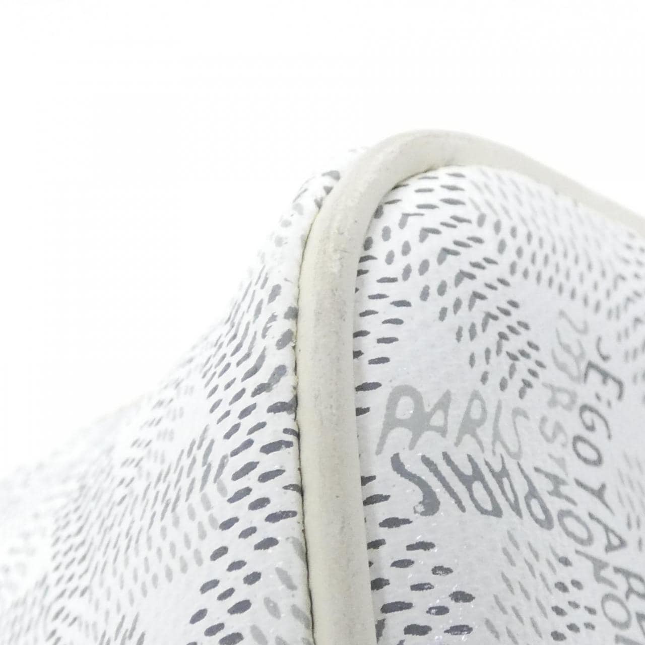 GOYARD AMA CAPVERT Shoulder Canvas 3