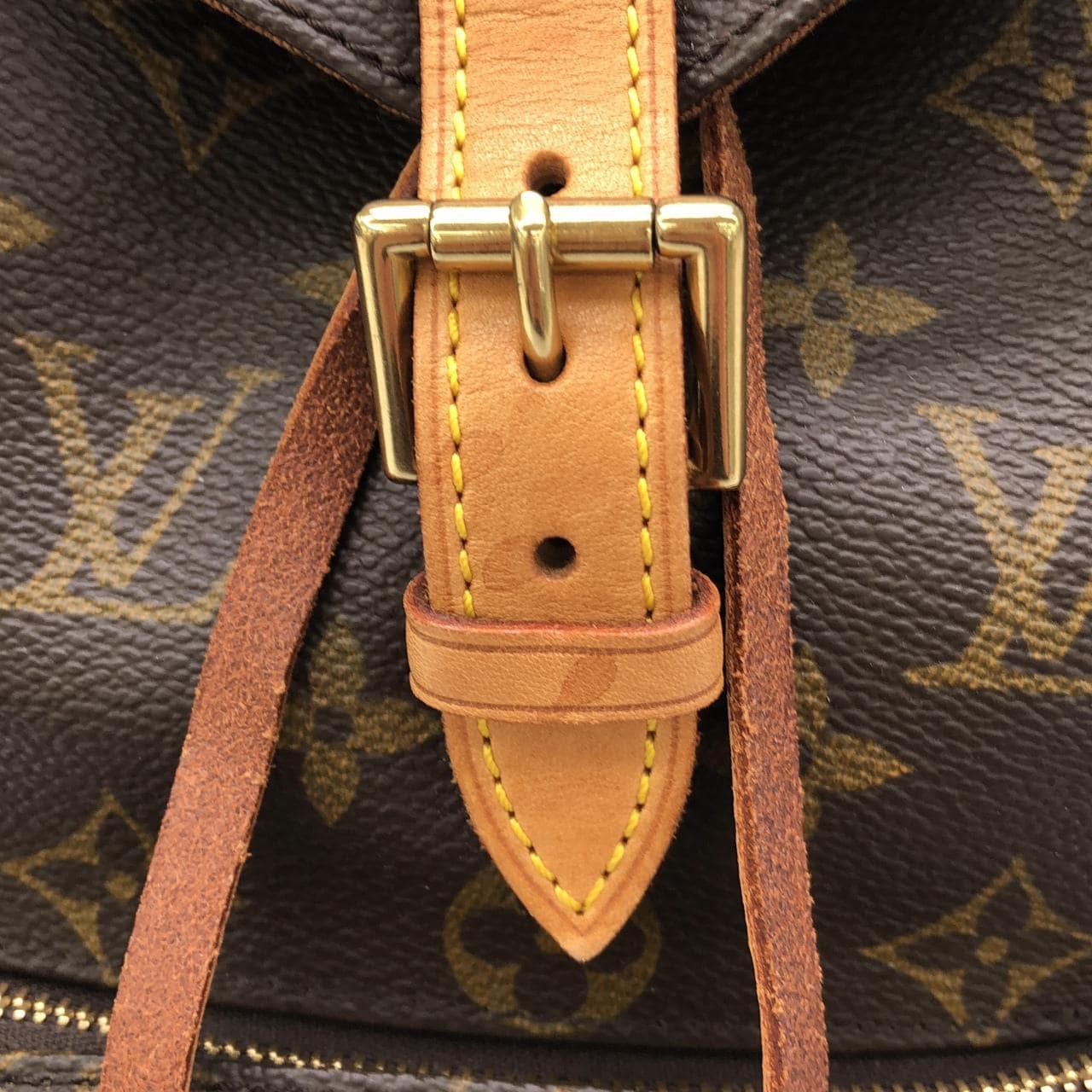 LOUIS VUITTON Montsouris M51136 Backpack Monogram 黑色 Monogram 中古品B - 縮圖 7