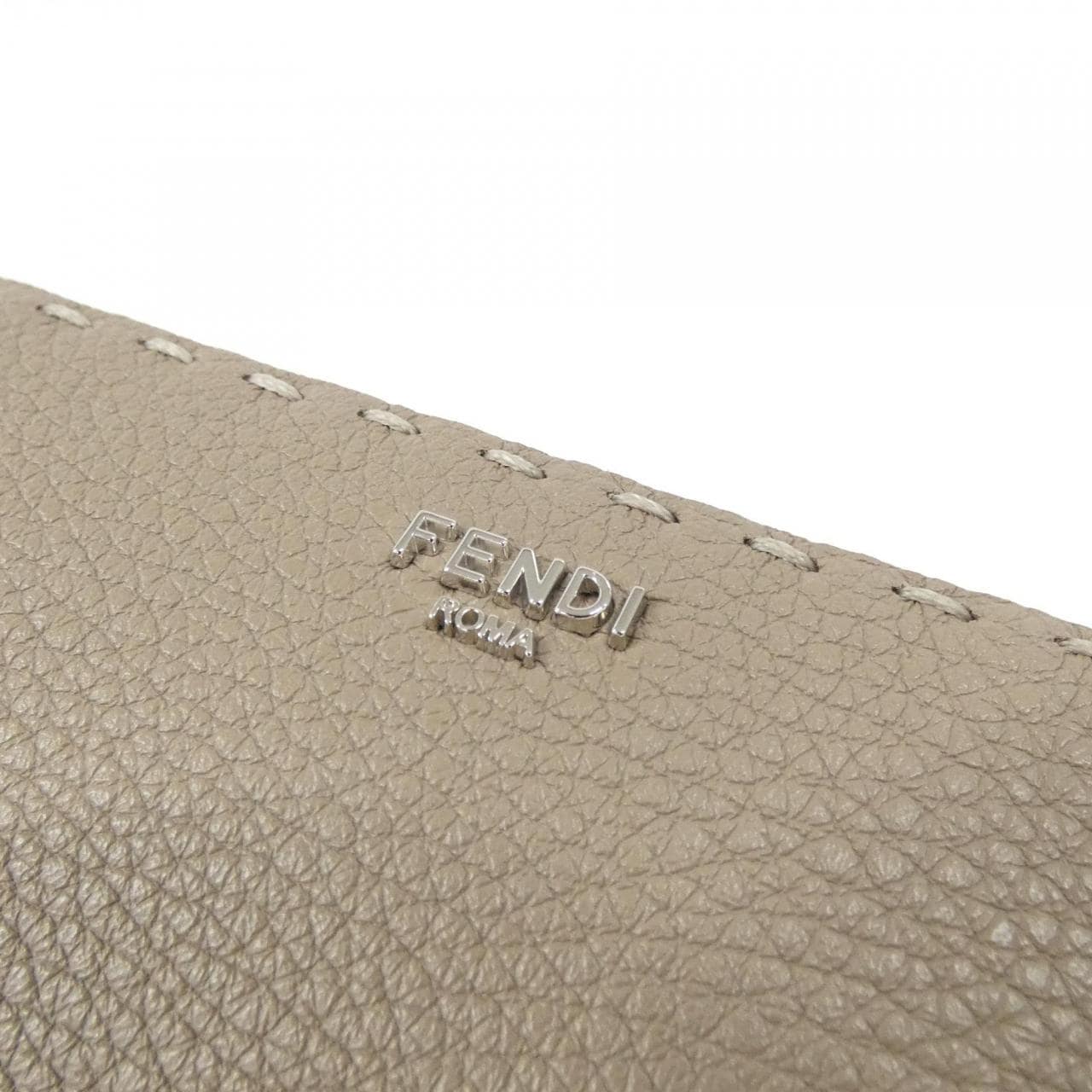 FENDI Peekaboo 8M0517 ARC1 Wallet 4