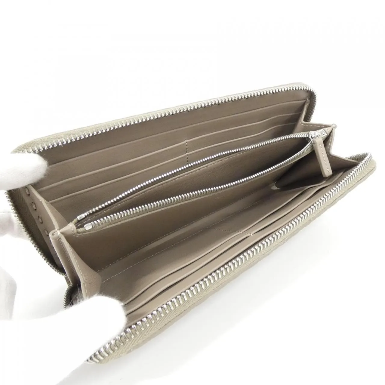 FENDI Peekaboo 8M0517 ARC1 Wallet Black New - Thumbnail 5