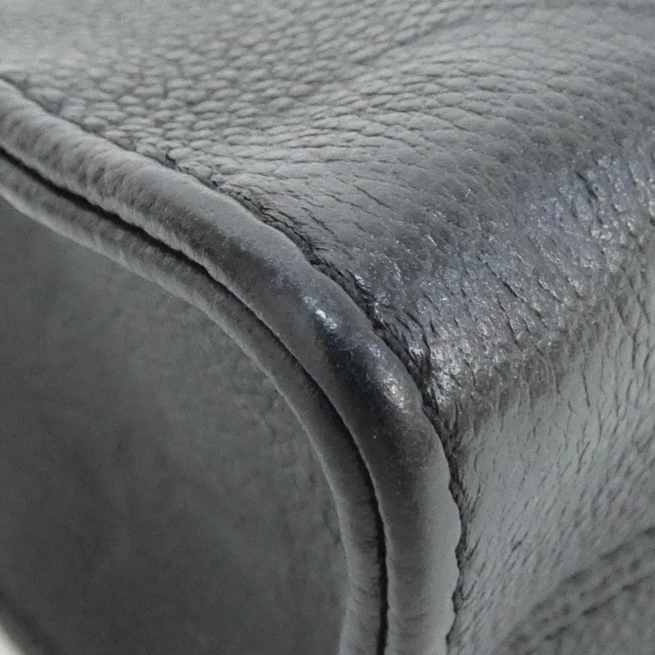 LOUIS VUITTON OnTheGo M46993 Handbag Monogram Black Monogram - Thumbnail 2