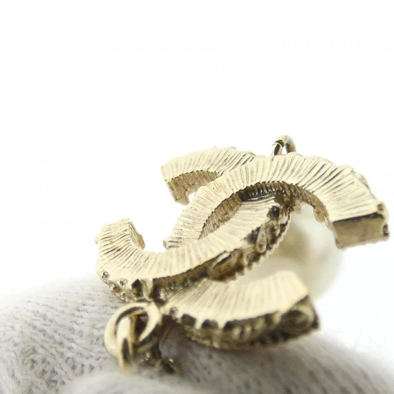 CHANEL Accessories White Rank A - Thumbnail 4