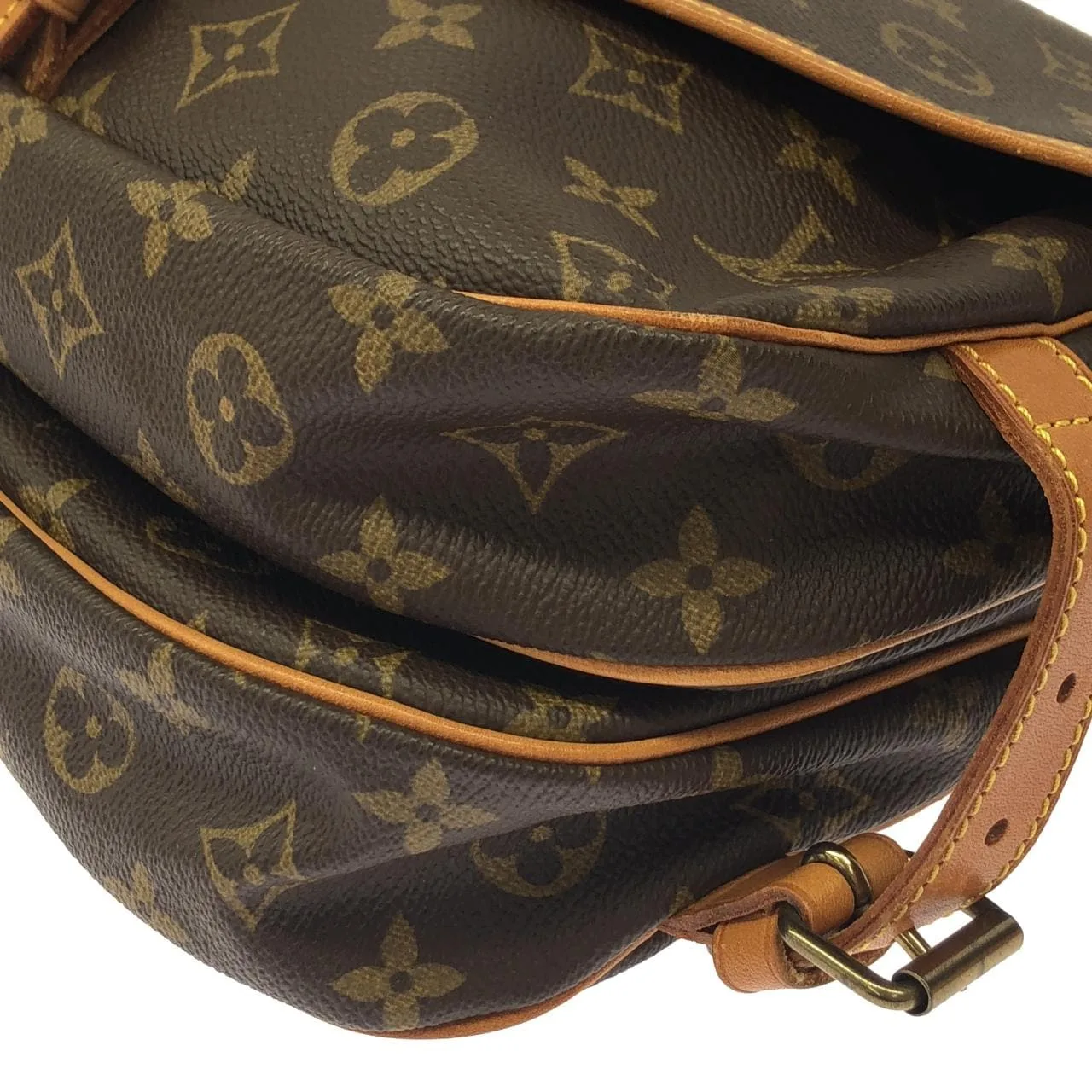 LOUIS VUITTON Saumur M42256 Shoulder Monogram Black Monogram Rank B - Thumbnail 2