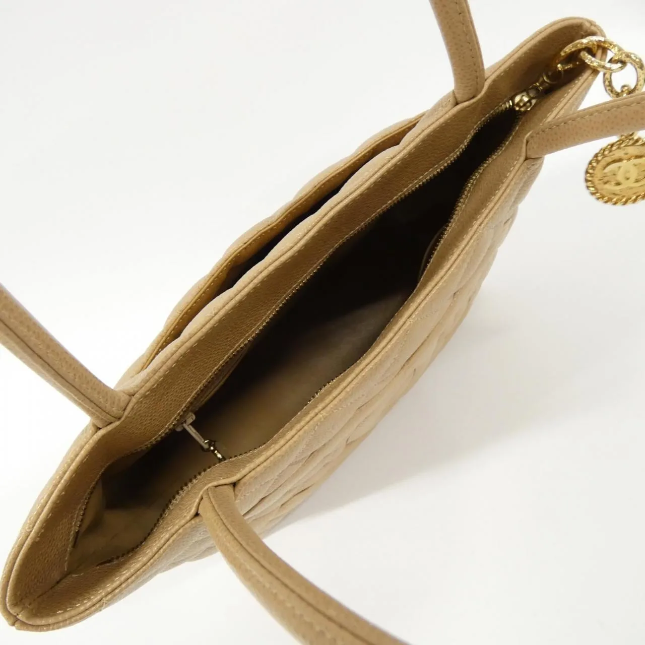 CHANEL Matelasse 1804 Handbag Grained Calfskin 米色 荔枝紋牛皮 中古品A - 縮圖 6