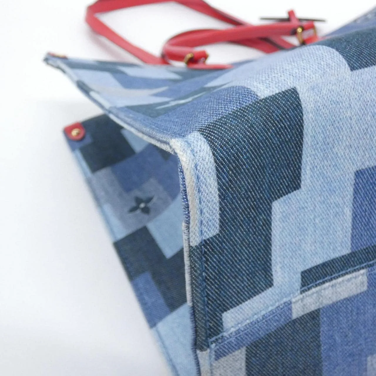 LOUIS VUITTON OnTheGo M44992 Handbag Monogram Rouge Monogram 中古品A - 縮圖 2