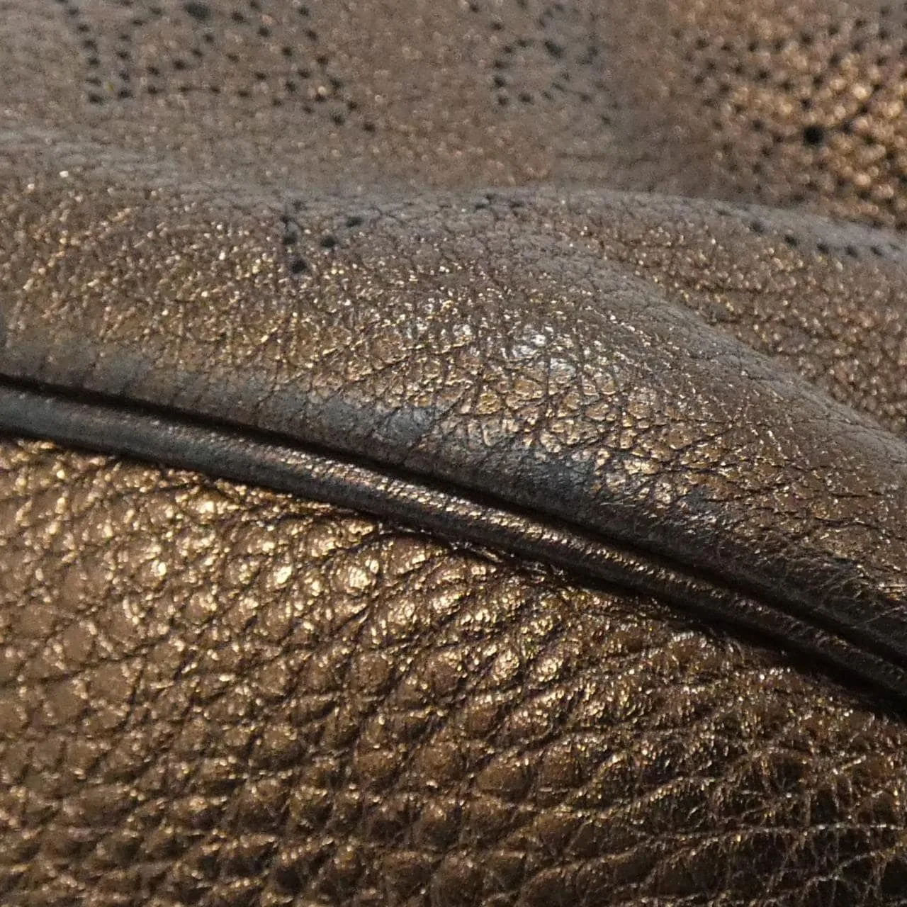 LOUIS VUITTON Mahina M95766 Shoulder 黑色 中古品B - 縮圖 3