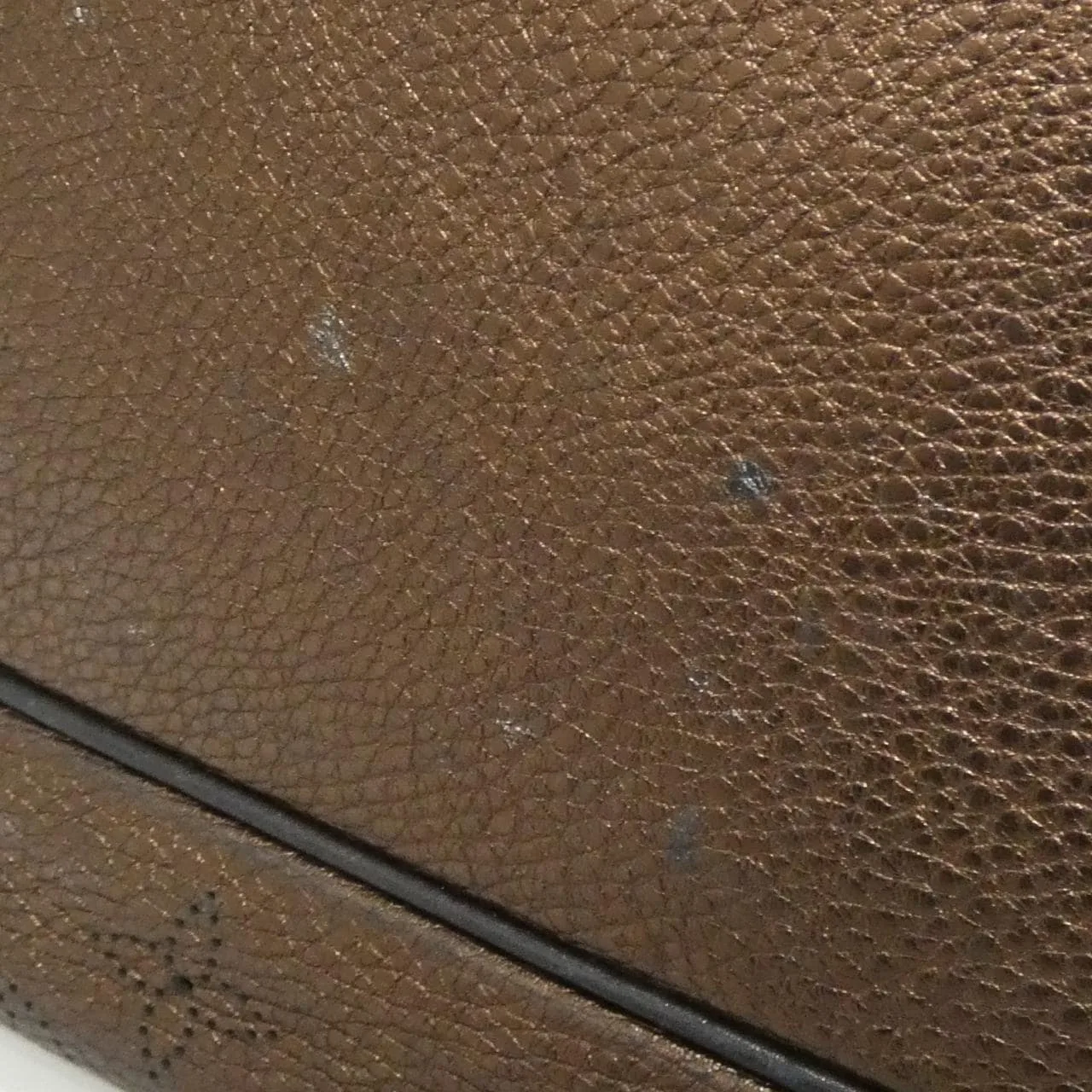 LOUIS VUITTON Mahina M95766 Shoulder 黑色 中古品B - 縮圖 4