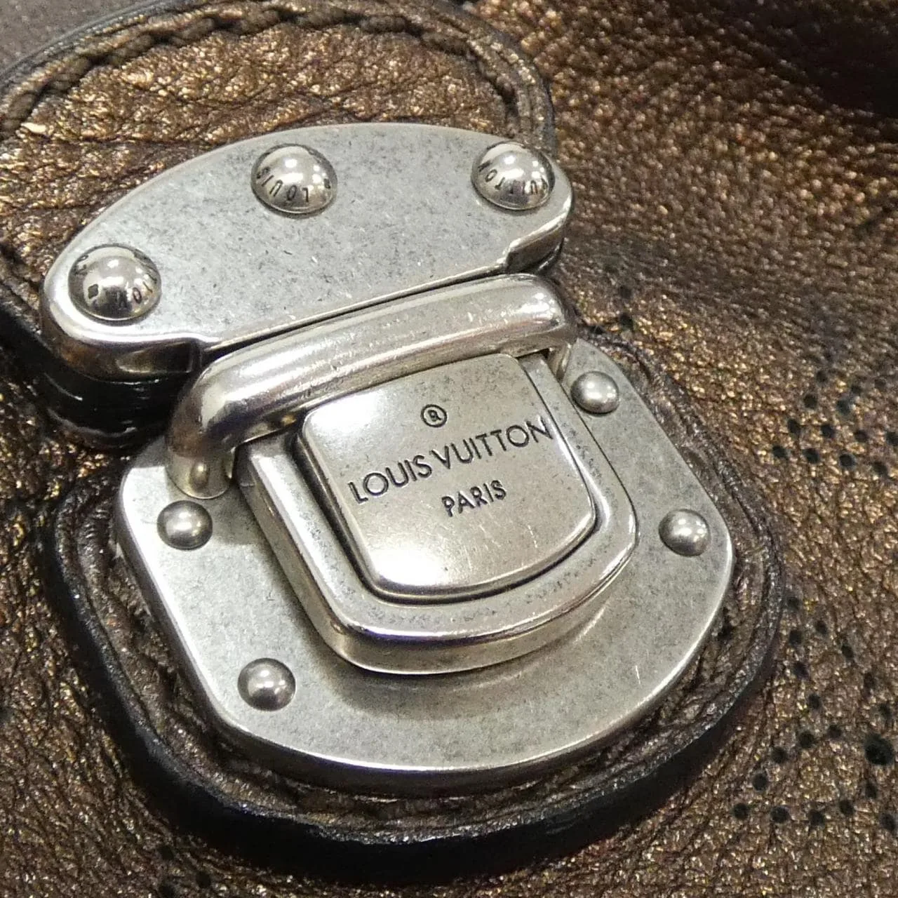 LOUIS VUITTON Mahina M95766 Shoulder 黑色 中古品B - 縮圖 6