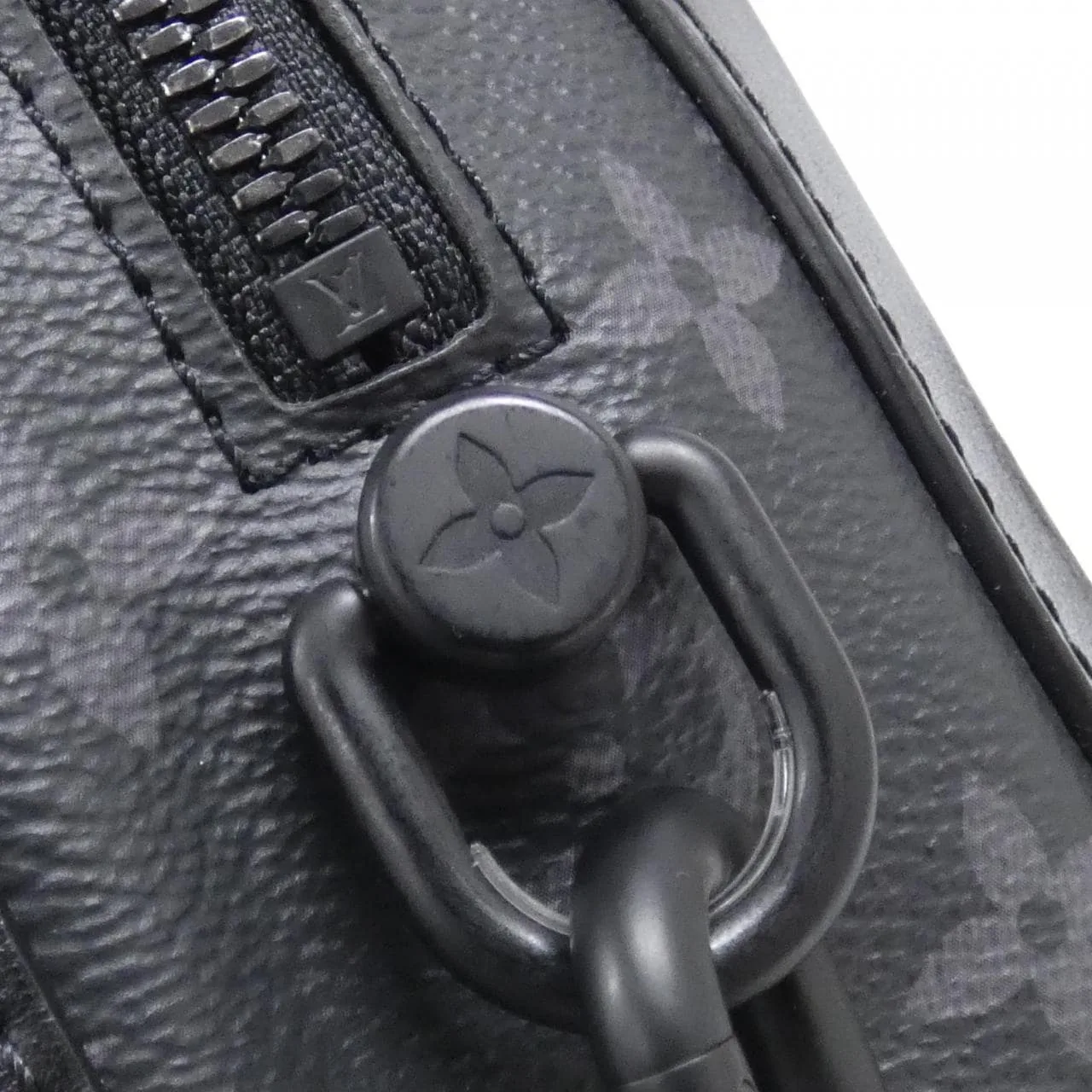 LOUIS VUITTON Soft Trunk M44730 Shoulder Monogram 黑色 Monogram 中古品A - 縮圖 3