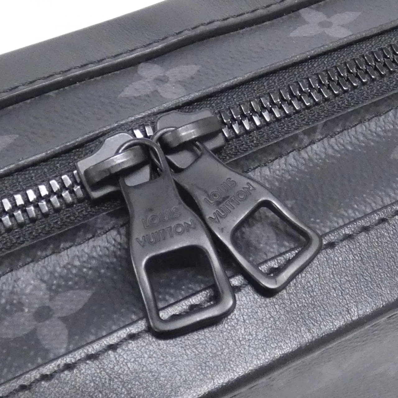 LOUIS VUITTON Soft Trunk M44730 Shoulder Monogram 黑色 Monogram 中古品A - 縮圖 5