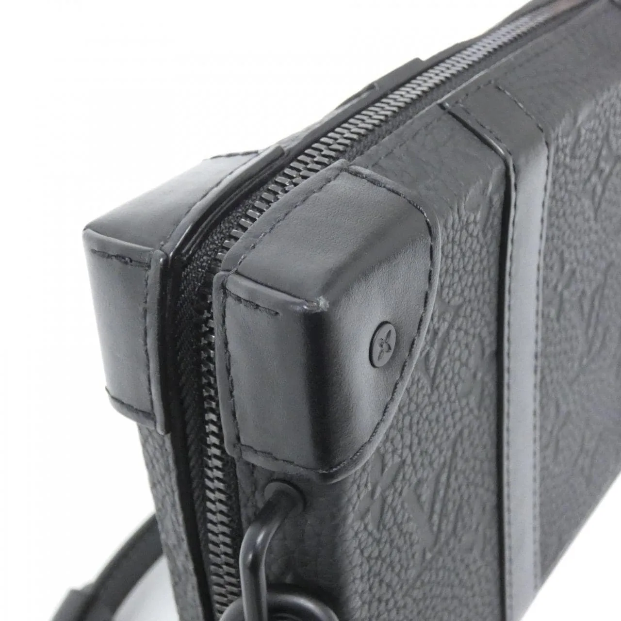 LOUIS VUITTON Soft Trunk M80224 Shoulder Monogram 黑色 Monogram 中古品A - 縮圖 6