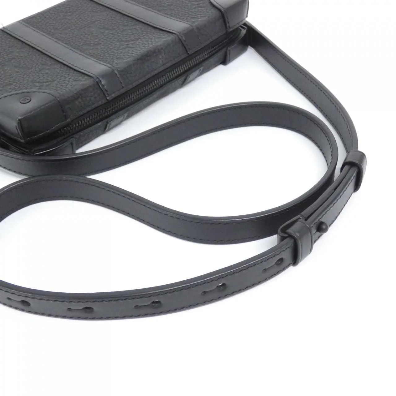 LOUIS VUITTON Soft Trunk M80224 Shoulder Monogram 黑色 Monogram 中古品A - 縮圖 7