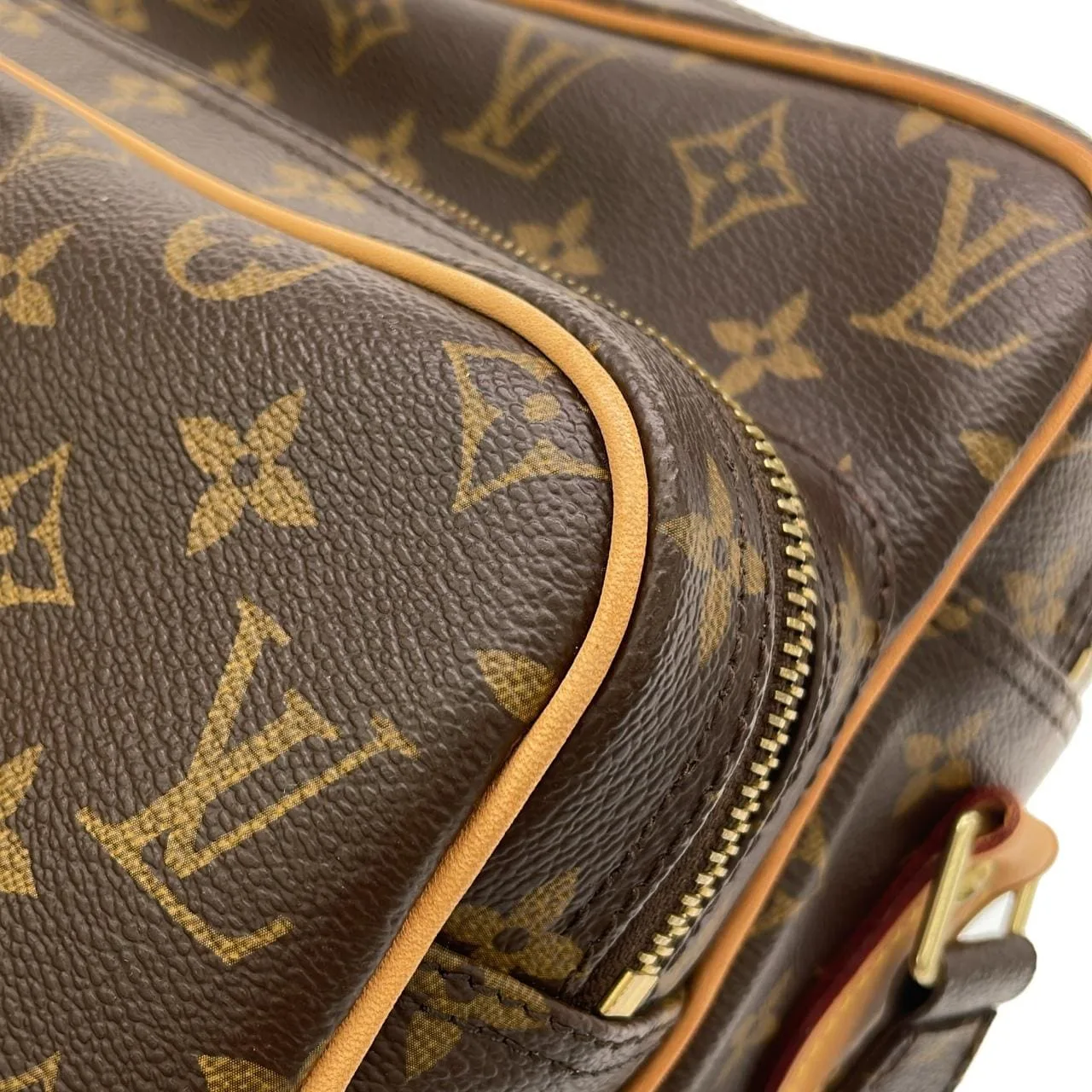 LOUIS VUITTON Nile M45244 Shoulder Monogram 黑色 Monogram 中古品A - 縮圖 5