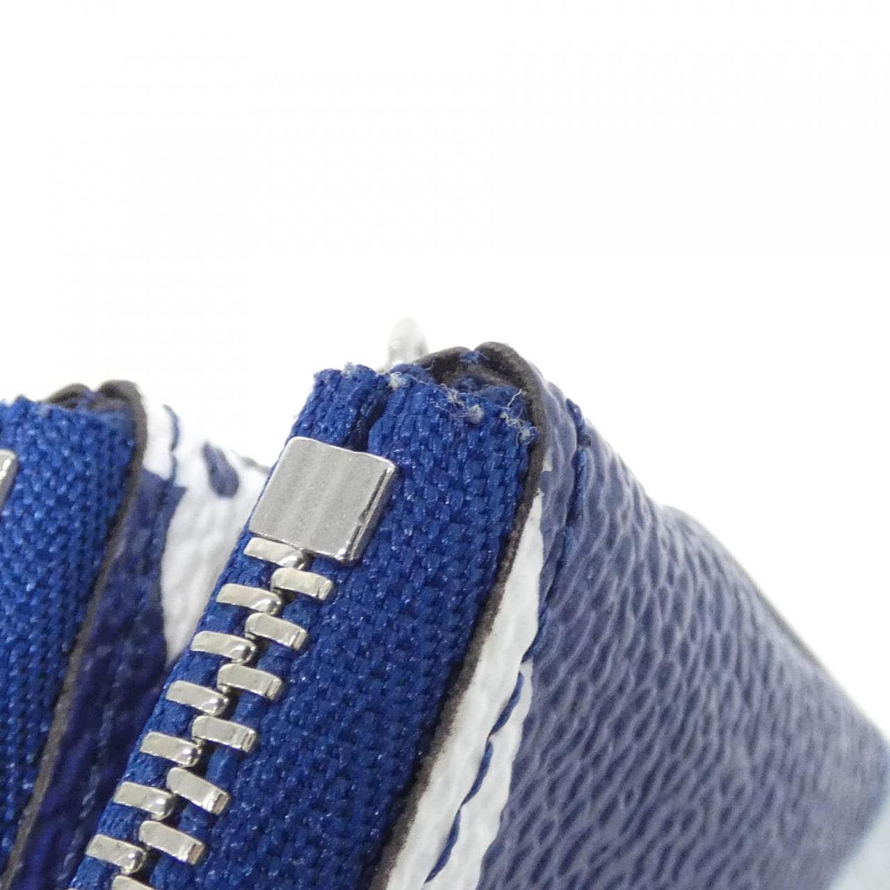 LOUIS VUITTON Pochette M69124 Shoulder Canvas Blue Canvas - Thumbnail 4