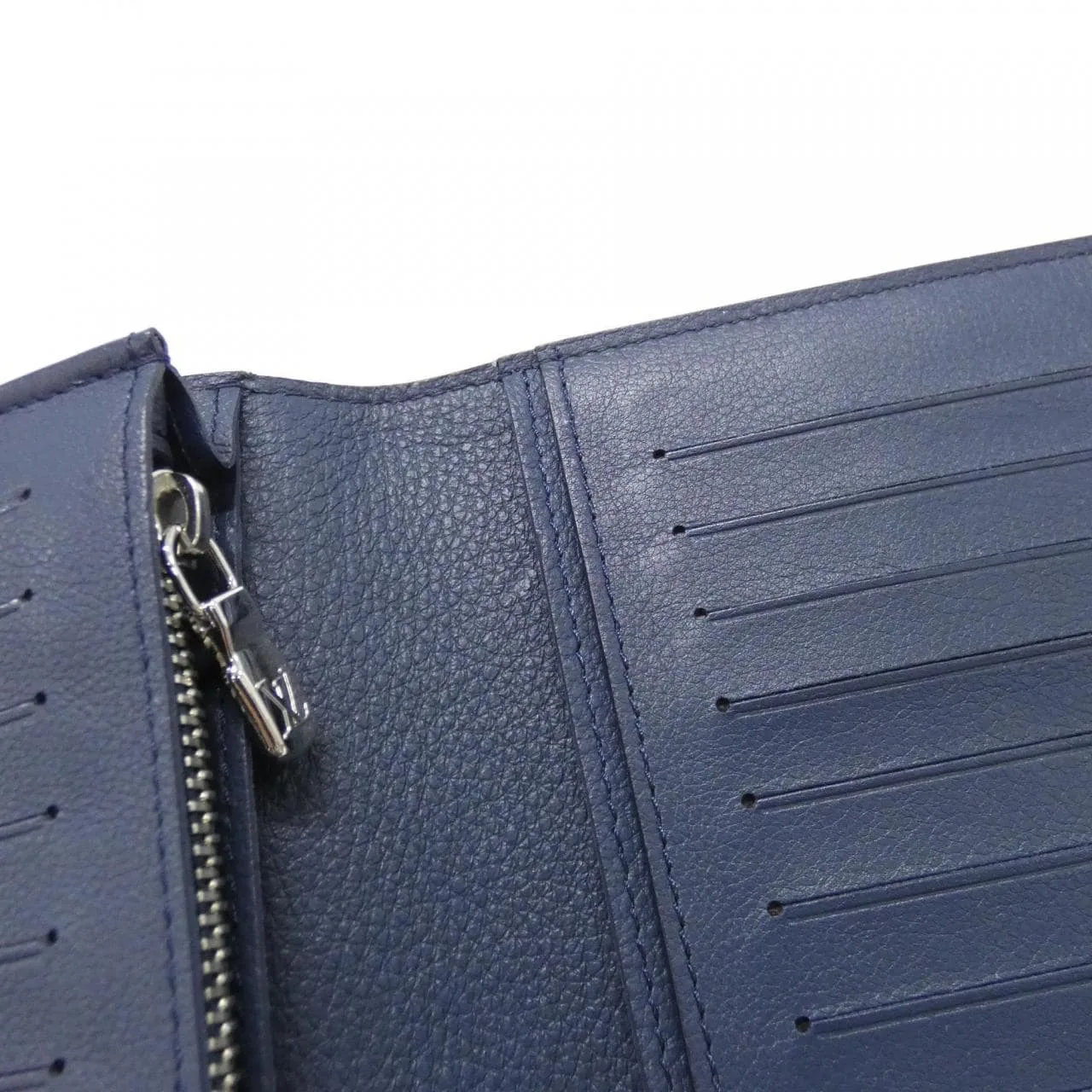 LOUIS VUITTON M58818 Wallet