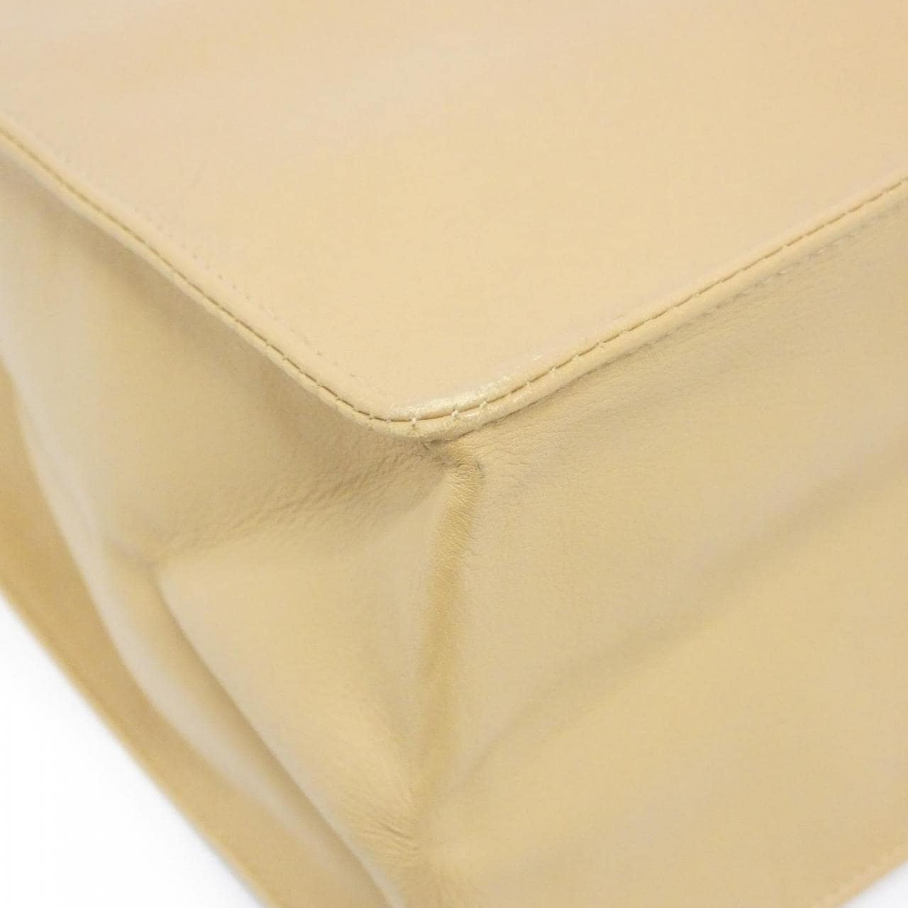 CHANEL Bag Lambskin 米色 羊皮 中古品A - 縮圖 3